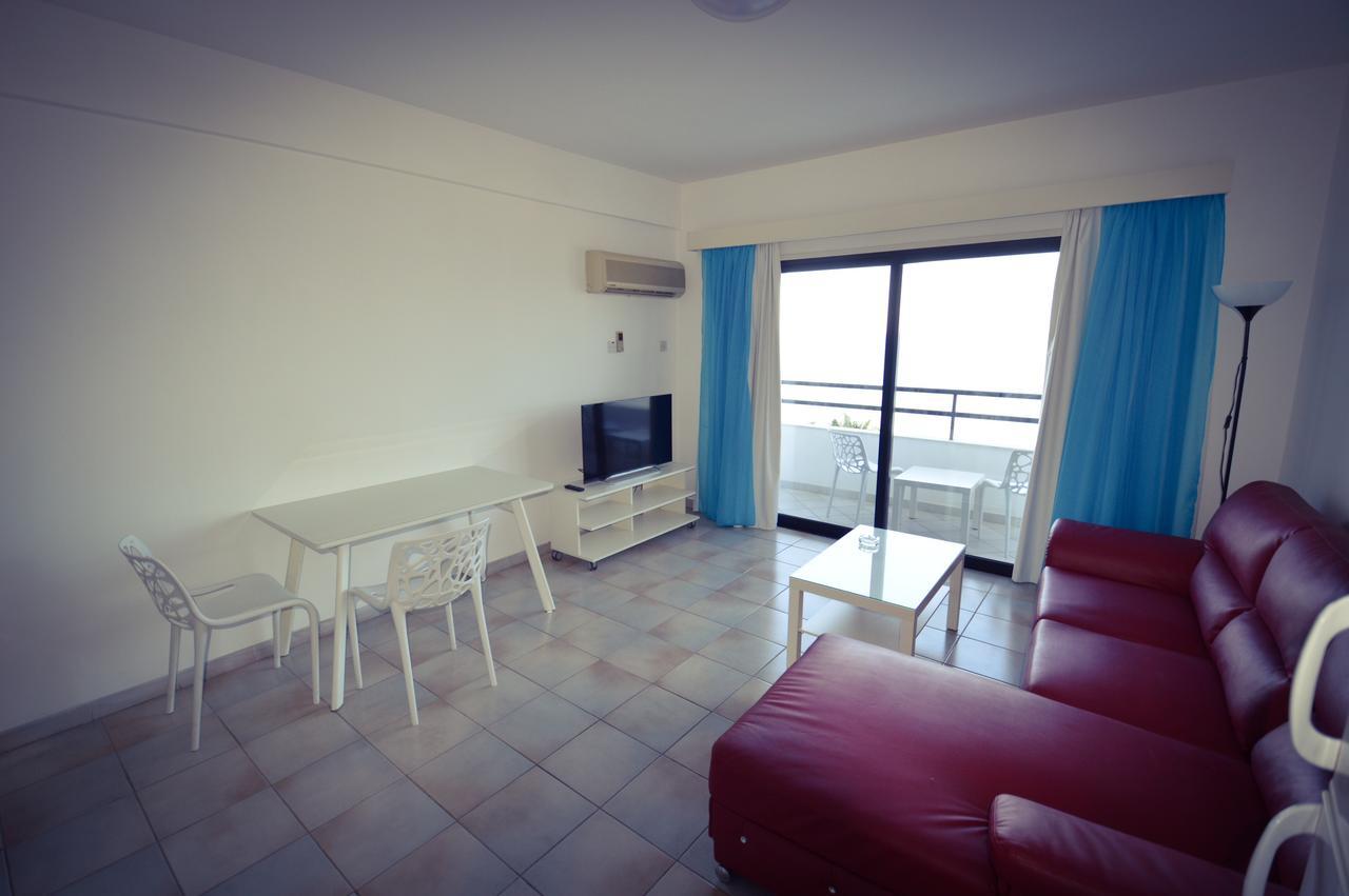 Krasas Beach Flats Larnaca Bagian luar foto